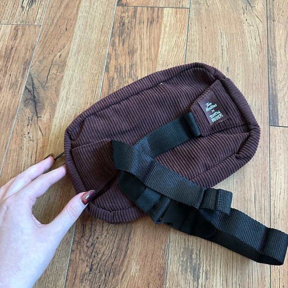 Justin bieber Tim Hortons Fanny pack - Picture 7 of 7